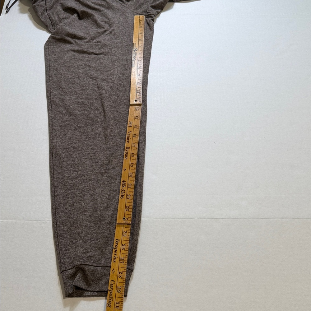 Lululemon Soft Jersey Classic-Fit Mid-Rise Jogger
Style LW5GCSS - Picture 4 of 6